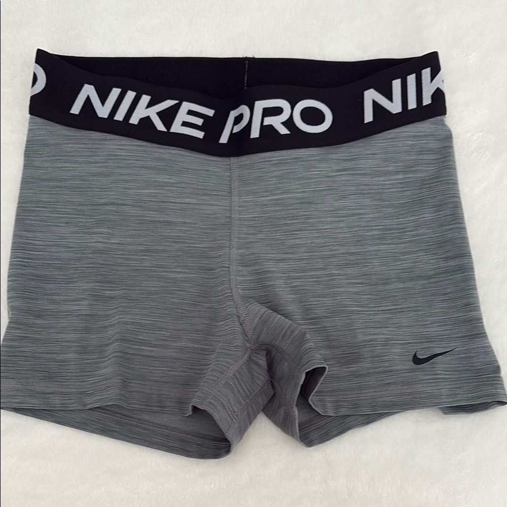 nike pro shorts 3 inches